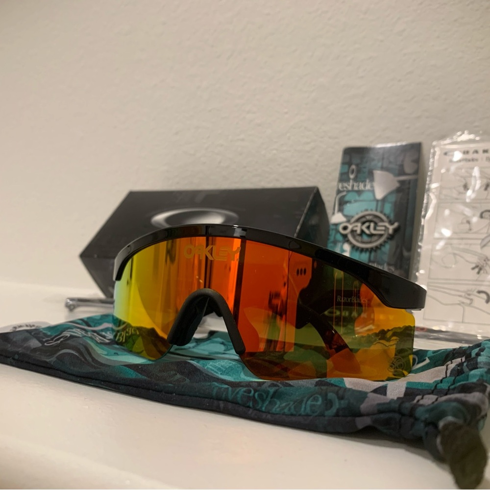 Oakley razorblades heritage